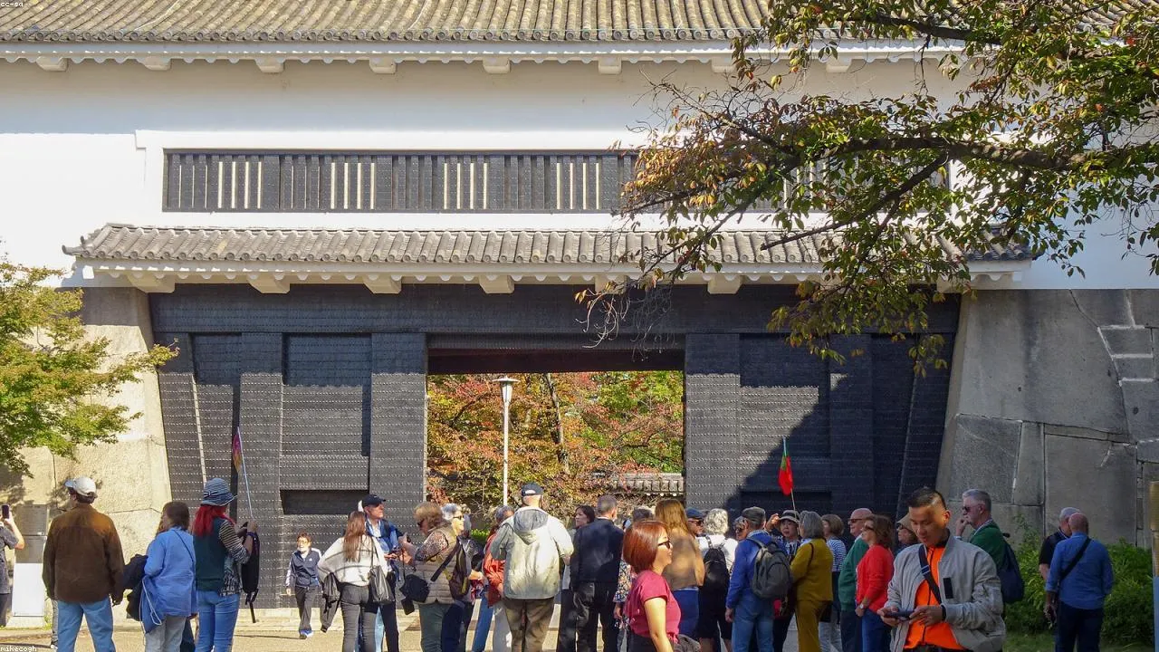 The south gate of Kokura Castle with the ticket booth on the right